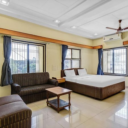 Collection O 80110 Shangrila Rivera Execitive Aurangabad  Buitenkant foto