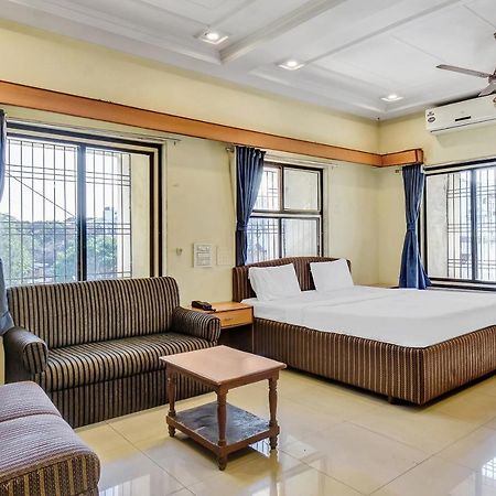 Collection O 80110 Shangrila Rivera Execitive Aurangabad  Buitenkant foto
