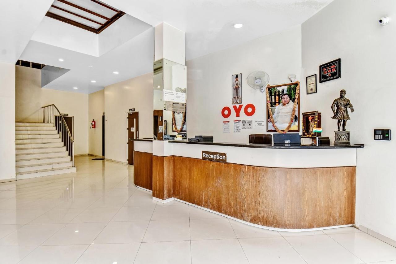 Collection O 80110 Shangrila Rivera Execitive Aurangabad  Buitenkant foto